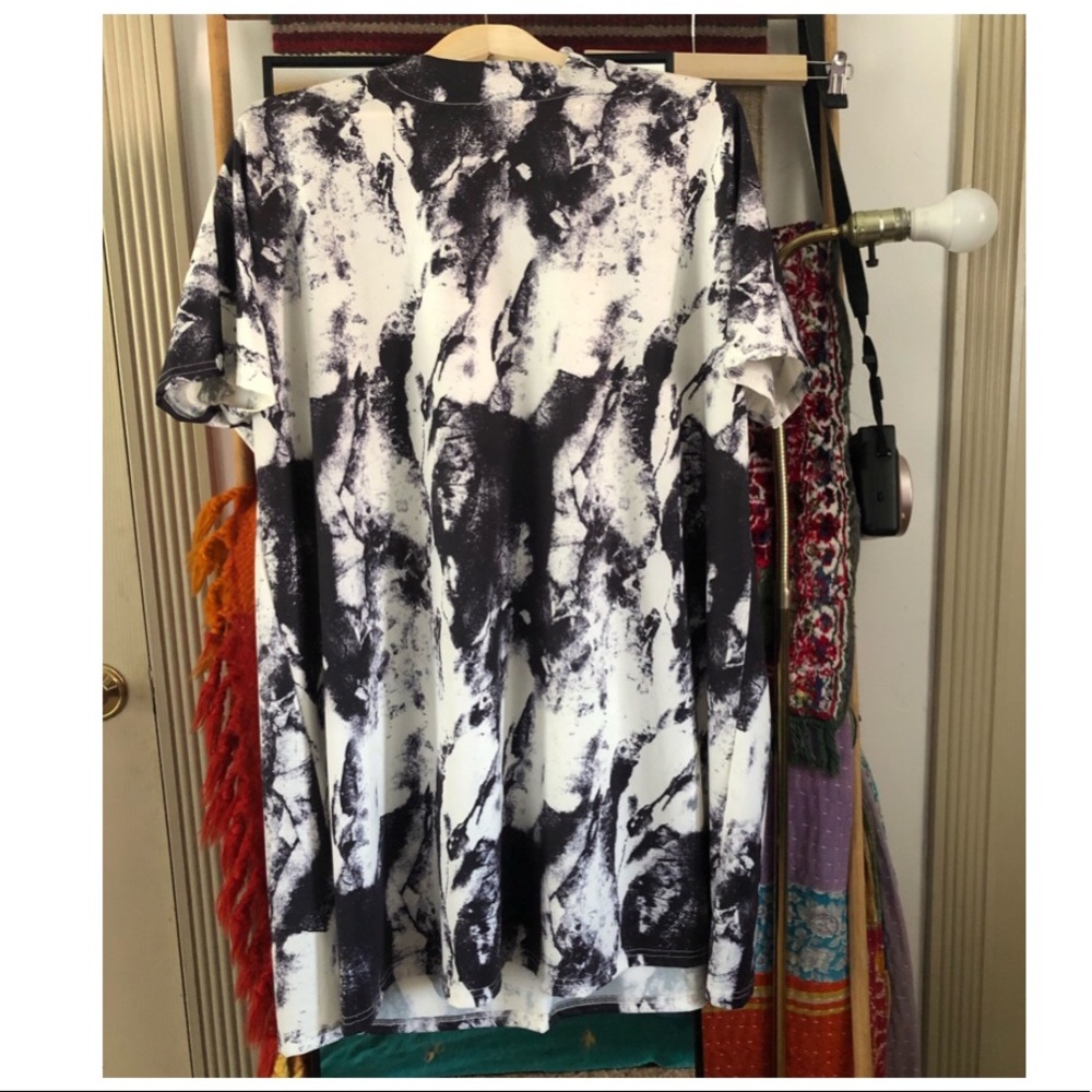 Abstract Printed Shift Dress